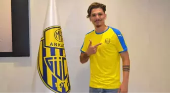 Genç Futbolcu Alper Önal Ankaragücü'ne Transfer Oldu