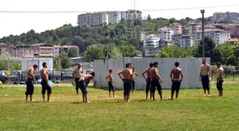 Yağlı Güreşçiler Tarihi Kırkpınar'a Hazırlanıyor