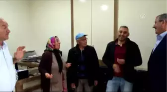 Yolda Bulduğu Parayı Sahibine Ulaştırdı