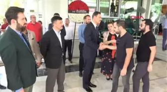 İzmir Eski Milli Futbolcu, Yeni Vekil Alpay Özalan'ın Babası Toprağa Verildi