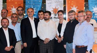 Ak Partililer, 'Teşekkür' Yemeğinde Bir Araya Geldi