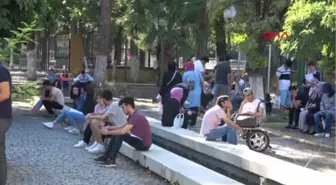 İzmir'de Yks'nin İlk Oturumu Olan Tyt Heyecanı Yaşandı