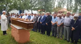 Hayatını Kaybeden Sağlık-İş Genel Başkanı Öztürk, Toprağa Verildi