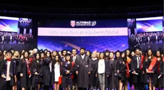 Altınbaş Üniversitesi Öğrencileri Keplerini Attı