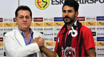 Eskişehirspor, Hakan Arslantaş ile Sözleşme İmzaladı