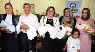 Gaziantep'te Beşiz Bebeklerin Ailesine Destek Sağlanacak