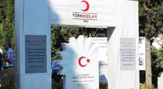 Kurtuluş Savaşı'nın Kadın Kahramanı Kara Fatma Mezarı Başında Anıldı