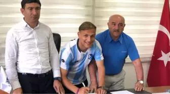 Trabzonspor'la Anlaşamayan Sefa Akgün Erzurumspor'a Transfer Oldu