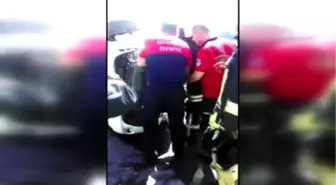 Denizli'de Hafif Ticari Araç ile Otomobil Çarpıştı: 9 Yaralı