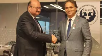Dr. Öğr. Üyesi İsmail Safi, Rusya Palmyra Devlet Madalyası'nı Alan İlk Türk Oldu