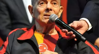 Galatasaray, Efsanesi Turgay Şeren'i Unutmadı