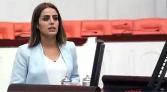 HDP'li Ayşe Acar Başaran Milletvekili Yeminini 22 Saniyede Tamamladı