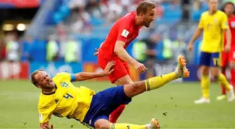 İsveç Kaptanı Andreas Granqvist'e 'İngiliz Çorabı' Cezası Kapıda!