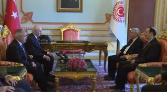 Kahraman, Meclis Başkanlığı Görevini Devretti