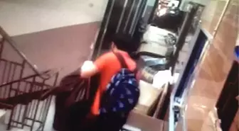 Beyazıt Esnafına Dadanan Hırsız Kameralara Yakalandı