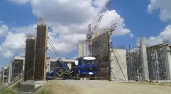 Tekirdağ'da Vinç Devrildi, 1 İşçi Yaralandı