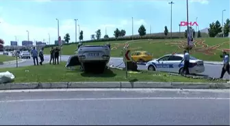 İstanbul Emniyet Kemeri Sayesinde Takla Atan Otomobildeki Baba ve 2 Çocuğunun Burnu Bile Kanamadı