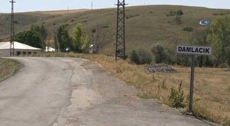 Hava Kararınca Ortaya Çıkıyorlar, Köylü Panikte