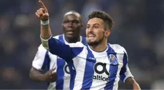 Alex Telles Giderse Para Gelecek