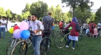 Turda Tanıştılar, Bisikletle Düğün Konvoyu Yaptılar