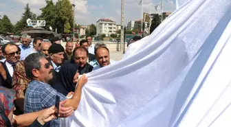 Beyşehir'de Şehit Baba Oğul Anıtı Açıldı