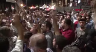 Malatya Malatya'da Darbe Girişiminin İkinci Dalgasına İş Makineleri ve Otobüslerle Engelleme Hd