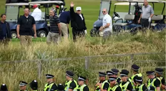 İskoçya'ya Geçen Trump Protestoların Gölgesinde Golf Oynuyor