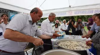 Adapazarı Belediyesi'nden Pilav İkramı