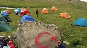 Gümüşhaneli Dağcılardan Şehitler Diyarına 15 Temmuz Zirve Tırmanışı