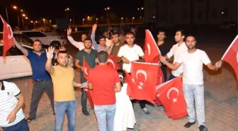 Viranşehir'de Binler 15 Temmuz İçin Tek Yürek Oldu