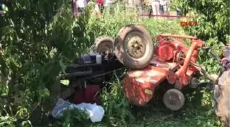Bursa Devrilen Traktörün Altında Kalıp Öldü