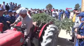 Denizli Suyun Taşınması Mahalleyi Ayağa Kaldırdı