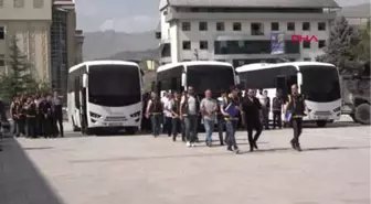 Hakkari ve Van'da 'Beyaz Önlük' Operasyonu: 39 Gözaltı