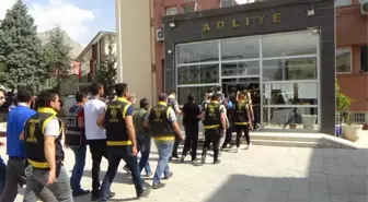 Sahte Rapor Operasyonunda Gözaltına Alınan 39 Kişi Adliyeye Sevk Edildi