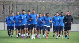 B.b. Erzurumspor'un Antrenmanına Yoğun İlgi