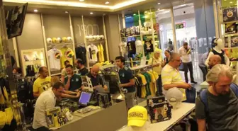 Fenerbahçeli Taraftarlar, Adana Optimum'da Buluştu