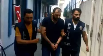 İşsiz Adam, 'İş Bul Çalış' Diyen Babasını Öldürdü, Araya Giren Annesini de Yaraladı