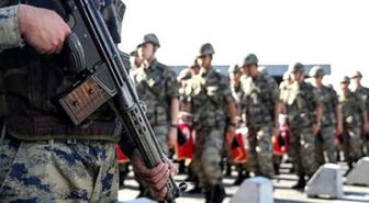 Bedelli Askerlik Süresini 21 Güne Düşüren Önerge Komisyonda Kabul Edildi