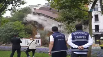 İha Muhabiri Binanın Çökme Anını Saniye Saniye Fotoğrafladı