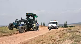 İnönü'de Tarla Yolları Onarılıyor