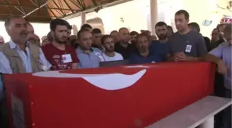 Şehit Ercan, Memleketi Elazığ'da Son Yolculuğuna Uğurlandı