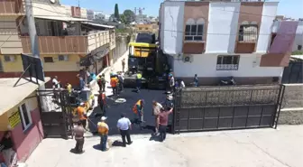 Gazi Caddesi'nde Asfalt Serimi Başladı