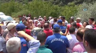 Görevlileri Alıkoydular, Yolu Kapattılar, Saatlerce İkna Olmadılar