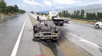 Tosya'da Yaşlı Çiftin Otomobili Alev Alev Yandı