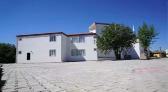 Müzeyyen Karaman Taziye Evi İnşaatı Son Sürat Devam Ediyor