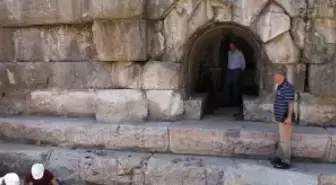 2 Bin Yıllık Geçmişe Sahip ve Türkiye'de Sadece Dört Tane Bulunuyor