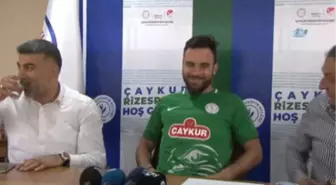 Çaykur Rizespor'da Aminu Umar ve Musa Çağıran İmzayı Attı