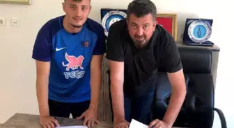 Karacabey Birlikspor'da İmzalar Atıldı