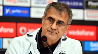 Şenol Güneş: Kadroda Çok Forvet Var Ama Verim Yok