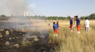 Tarihi Mezarlık Yangınına Polis Toma ile Müdahale Etti